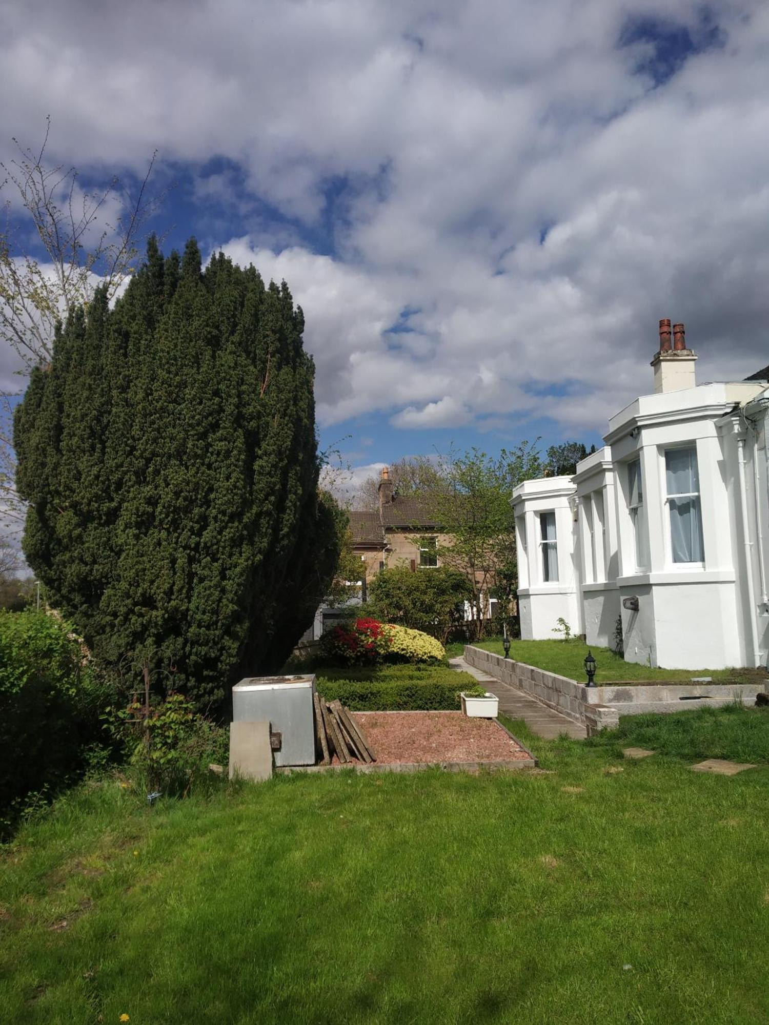 Busby Apartments Glasgow Bagian luar foto