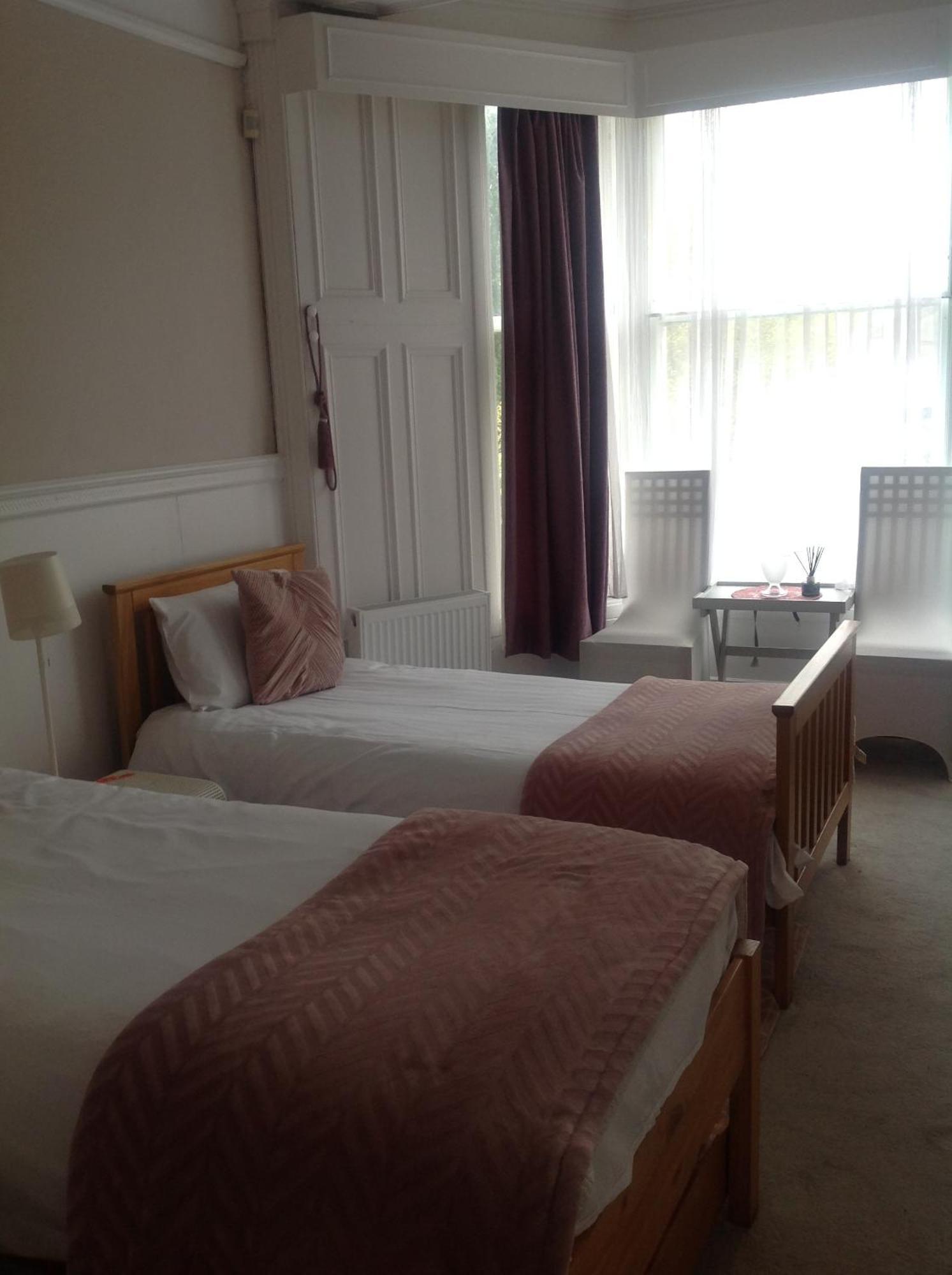 Busby Apartments Glasgow Bagian luar foto