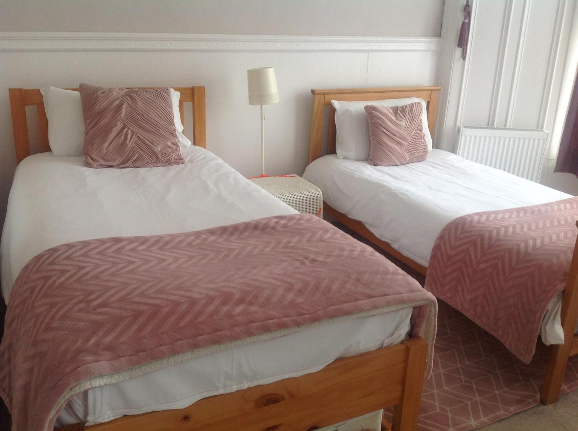 Busby Apartments Glasgow Bagian luar foto